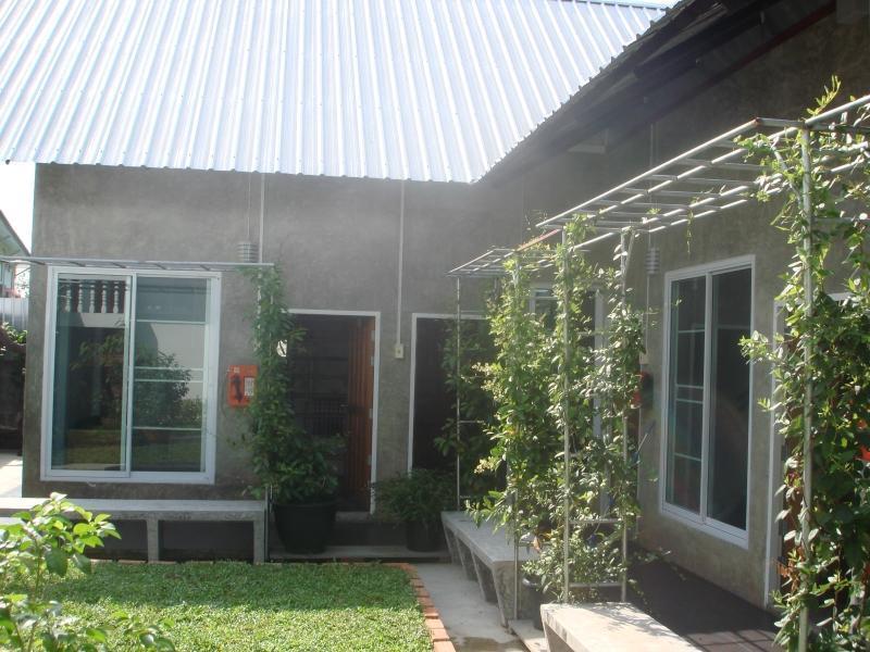 Zan Pla Nade Guesthouse Чианг Рай Екстериор снимка