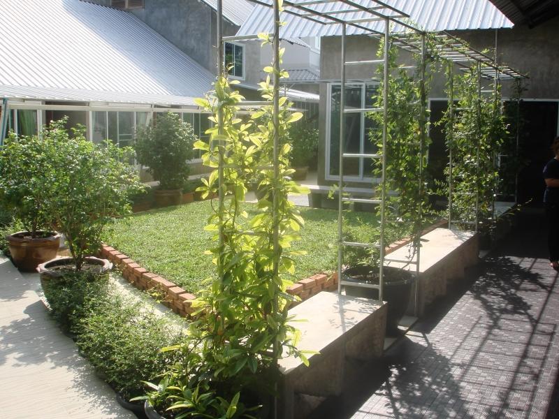Zan Pla Nade Guesthouse Чианг Рай Екстериор снимка